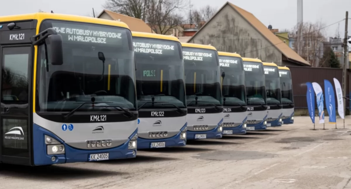 Komunikacja, Gdzie autobusy Krakowa Bielska Białej zapowiedzi połączenie działa - zdjęcie, fotografia