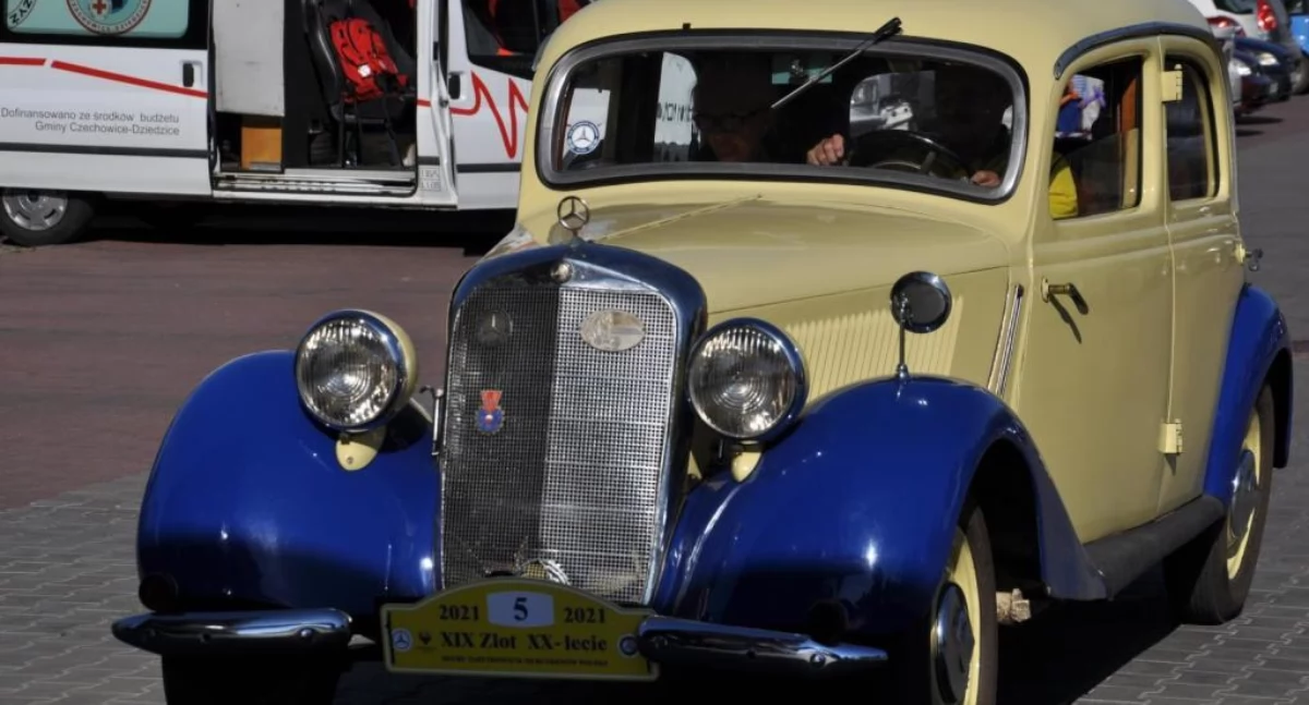 Motoryzacja, zabytkowych samochodów Czechowicach Dziedzicach - zdjęcie, fotografia