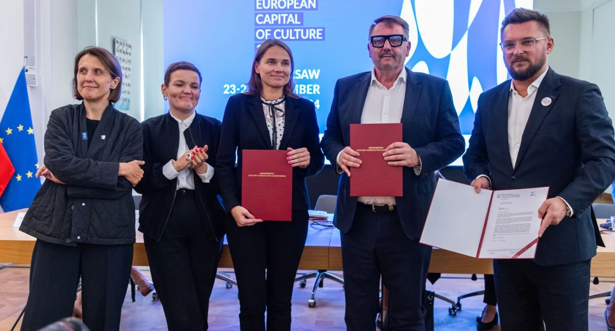  Walczyliśmy do samego końca i absolutnie nie czujemy się przegranymi. Poczucie wspólnoty, energia i porozumienie, które wypracowaliśmy między sobą - mieszkańcami, artystami, instytucjami kultury - podczas starań o tytuł ESK nie mogą i nie będą w naszym mieście zmarnowane. W programie kandydatury zapisaliśmy wiele projektów, które chcemy w najbliższym czasie zrealizować i, jak powtarzaliśmy od samego początku – nieważne, czy ten tytuł trafi do nas, czy nie – mówił prezydent. – Tym bardziej, że j