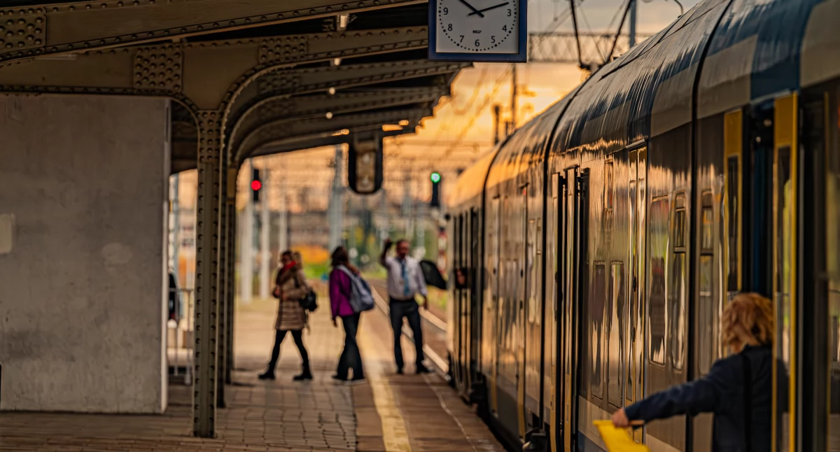 Komunikacja, Koleje Śląskie ujednolicają biletów - zdjęcie, fotografia