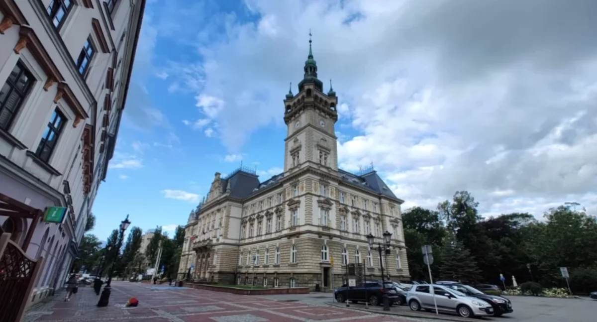 Służba zdrowia, Bielsku Białej żyje zdrowo Wypełnij ankietę - zdjęcie, fotografia