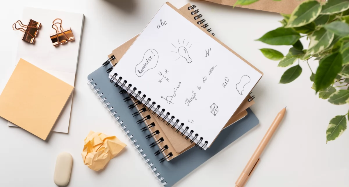 Styl, Notesy reklamowe biznesie tradycyjne gadżety wciąż działają - zdjęcie, fotografia