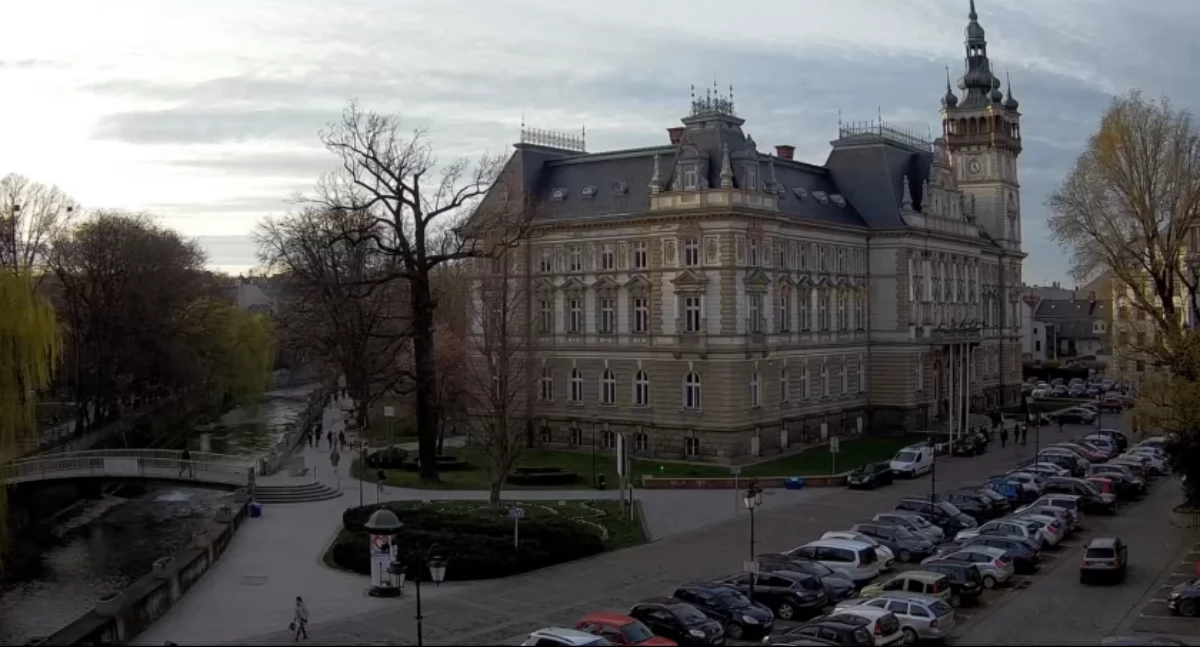 Utrudnienia drogowe, Utrudnienia centrum miasta Ratuszowy ograniczeniami parkingowymi powodu organizacji wydarzeń - zdjęcie, fotografia