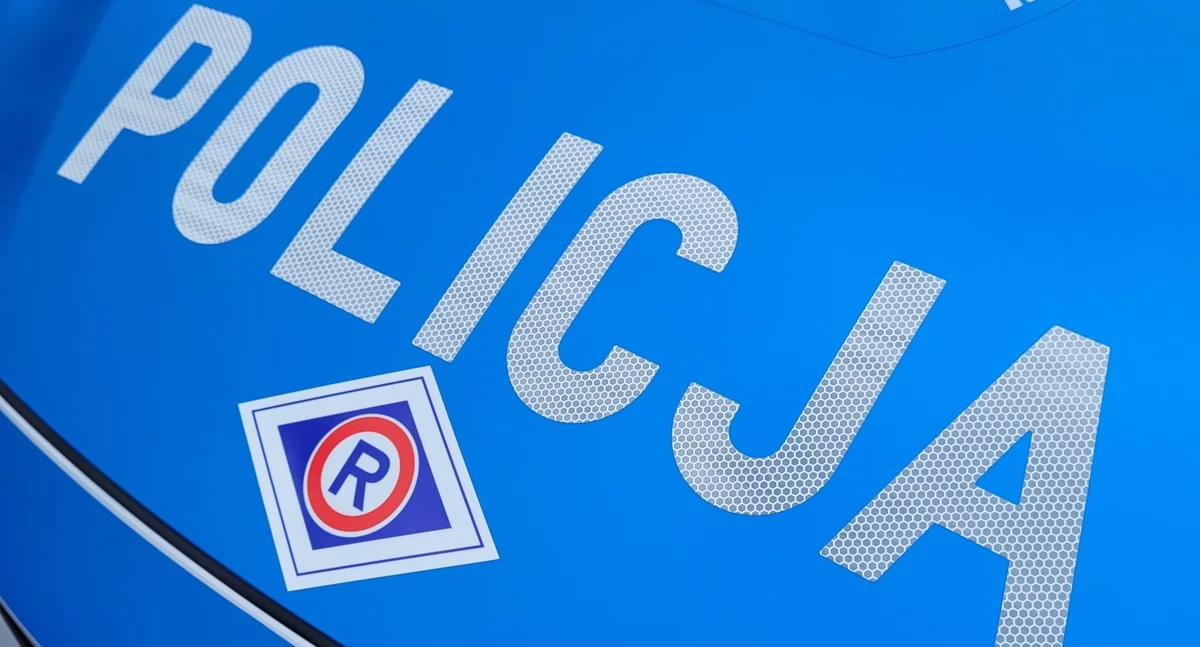 Policja, Nocny pościg zatrzymanie Wilkowicach Kierowca wpływem licznymi przewinieniami - zdjęcie, fotografia
