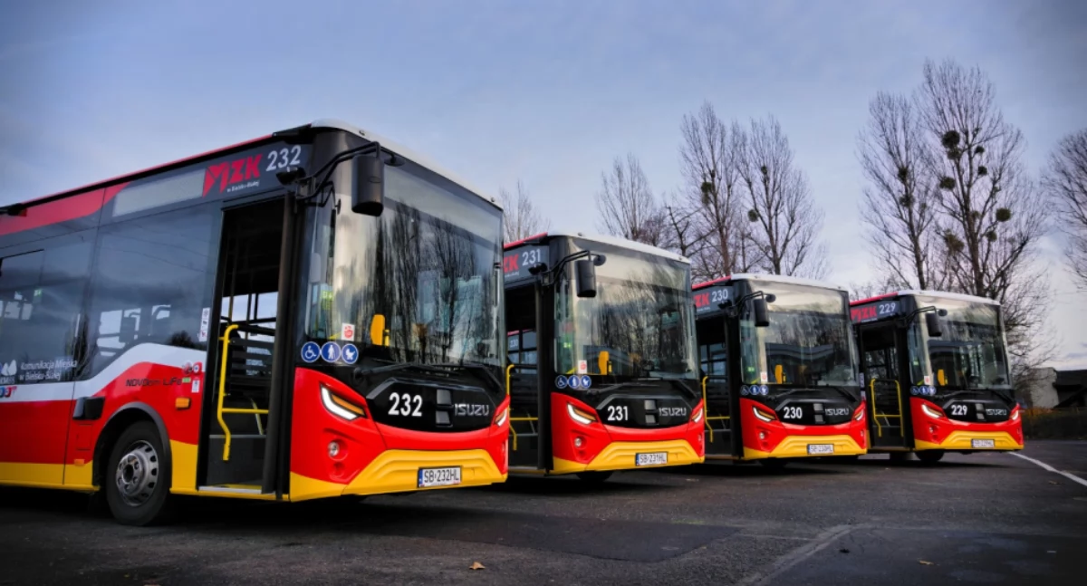 Komunikacja, Cztery autobusy Isuzu Novociti Bielsku Białej wzmocnienie floty - zdjęcie, fotografia