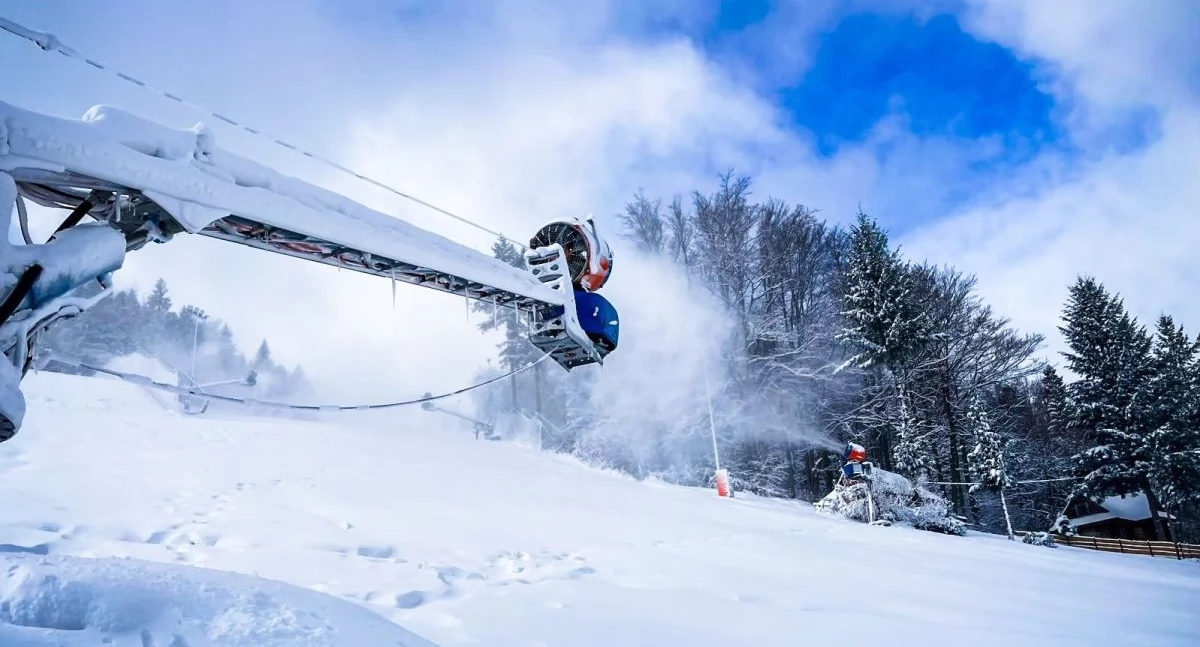 Aktywne Beskidy, Ośrodek narciarski Beskid Sport Arena odlicza uruchomienia stoku! - zdjęcie, fotografia