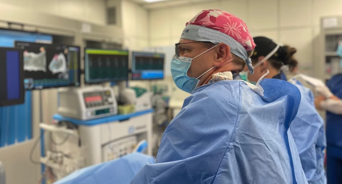 Służba zdrowia, Szpital Wojewódzki inwestuje bezpieczeństwo personelu wyposażenie ochroni medyków przed promieniowaniem przeciążeniami - zdjęcie, fotografia