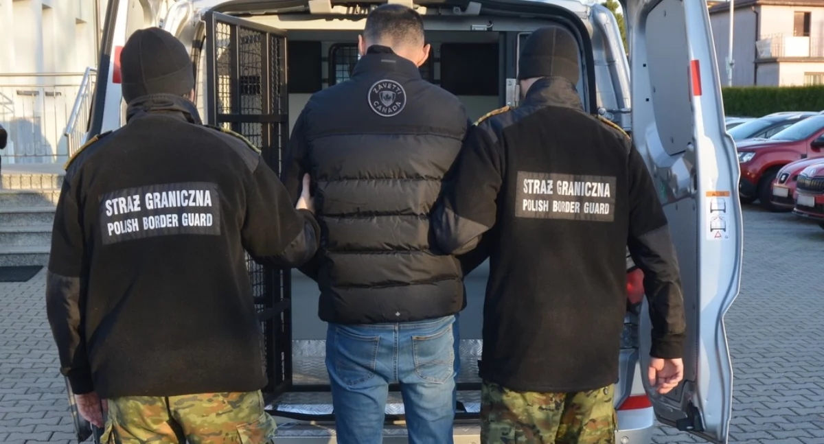 Policja, Dwóch obywateli Ukrainy deportowanych Polski Straż Graniczna bielska policja podsumowują działania - zdjęcie, fotografia