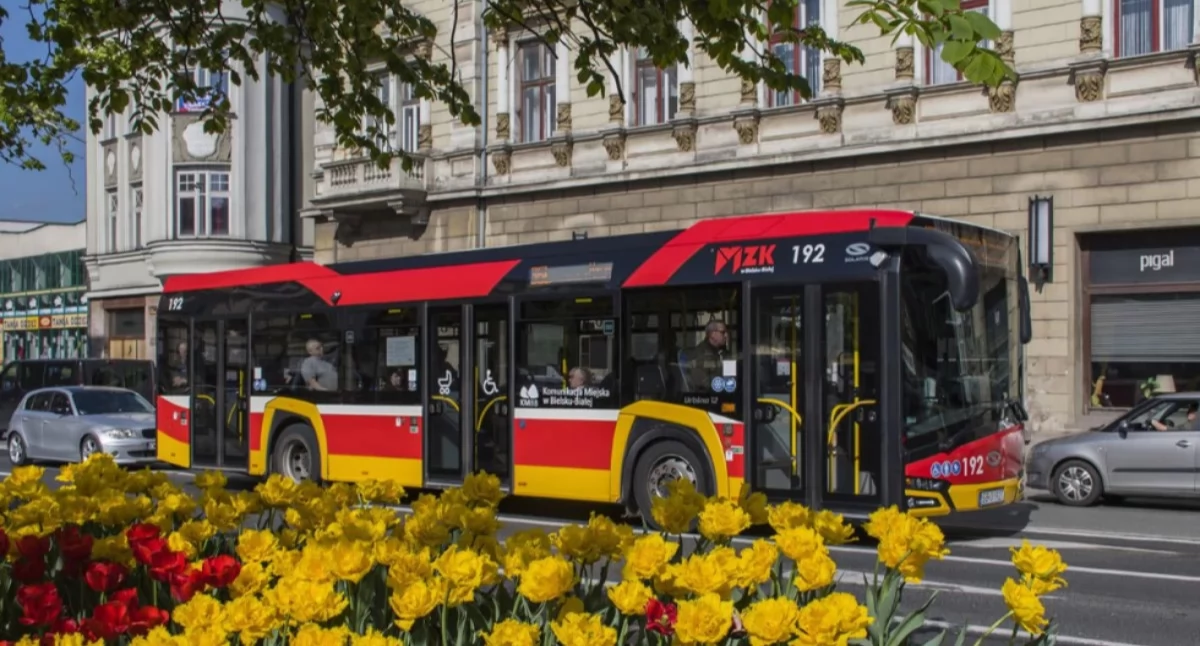 Komunikacja, Zmiana autobusów związku nową organizacją ruchu Piastowskiej kwietnia - zdjęcie, fotografia