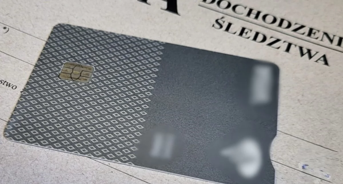 Policja, Próbował zapłacić znalezioną kartą 49‑latek zatrzymany przez policję - zdjęcie, fotografia