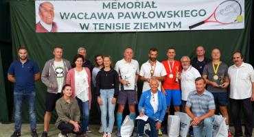 Nauczyciele zagrają w tenisa