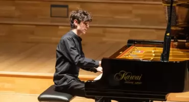 Mateusz Dubiel z Bielska-Białej w gronie najlepszych pianistów świata