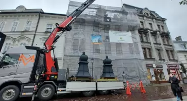 Zabytkowa kamienica w centrum Bielska-Białej odzyskuje przedwojenny wygląd