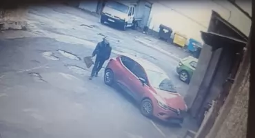 Policja poszukuje mężczyzny podejrzewanego o kradzież z pojazdu przy ul. 1 Maja