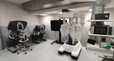Nowa era chirurgii w Bielsku‑Białej. Szpital Wojewódzki wykonał pierwsze operacje robotem da Vinci Xi