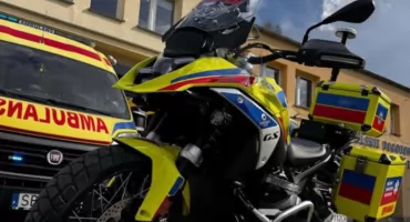 Nowy motoambulans w Bielskim Pogotowiu Ratunkowym. BMW R1300GS wzmocni działania ratowników od 1 maja