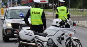 Kierowca z sądowym zakazem zatrzymany przez bielskich policjantów